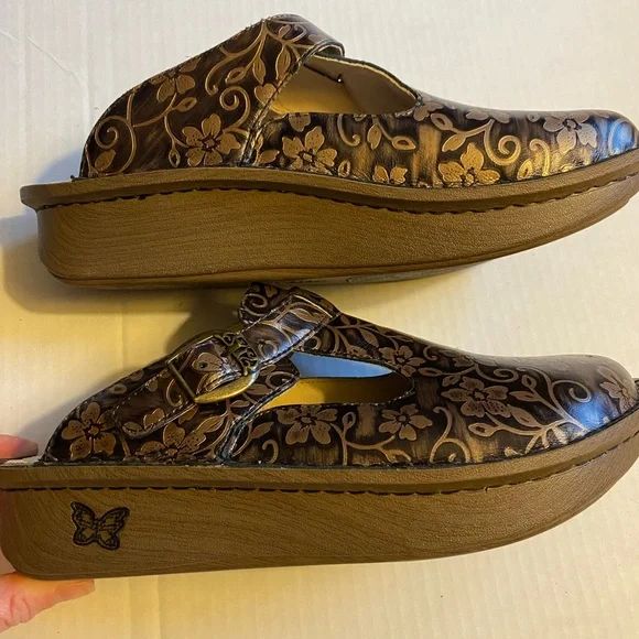 Alegria Classic Rustic Brown Floral Clogs 40 - Picture 5 of 7